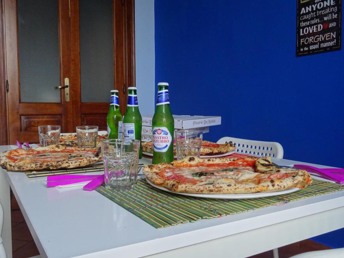 Umberto I Holiday House Napoli Esterno foto