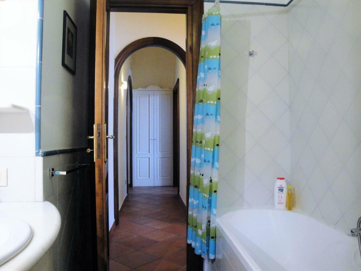 Umberto I Holiday House Napoli Esterno foto