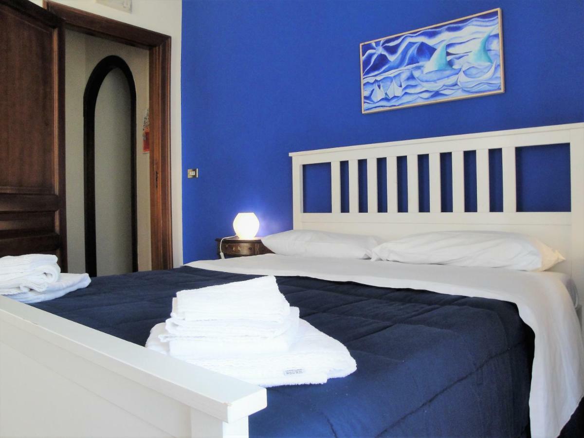 Umberto I Holiday House Napoli Esterno foto