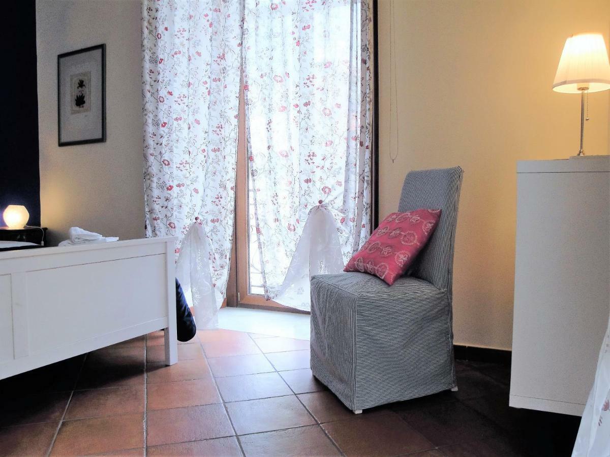 Umberto I Holiday House Napoli Esterno foto