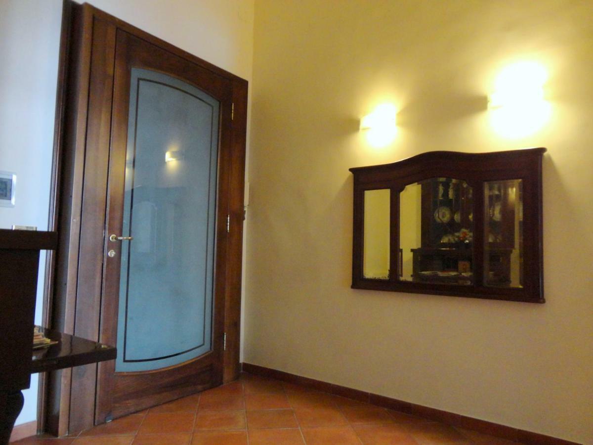 Umberto I Holiday House Napoli Esterno foto