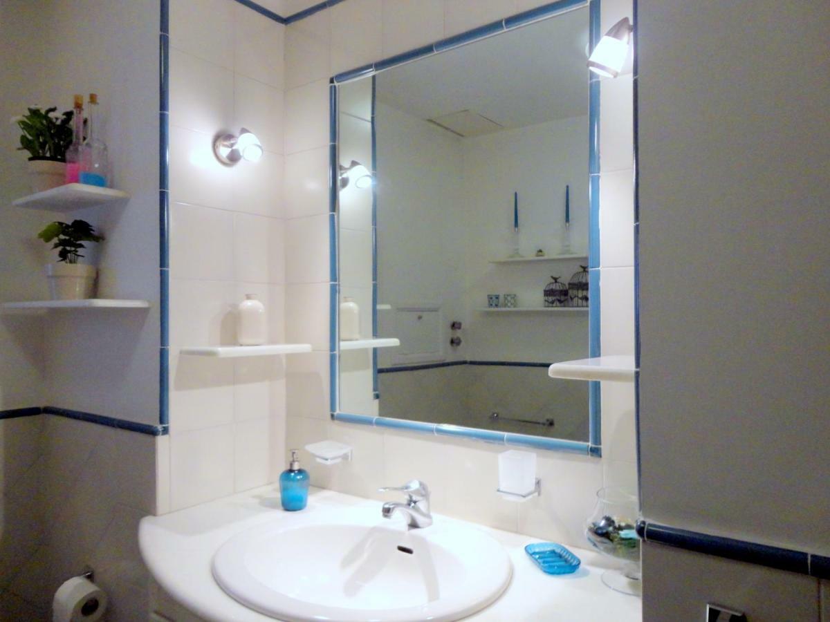 Umberto I Holiday House Napoli Esterno foto